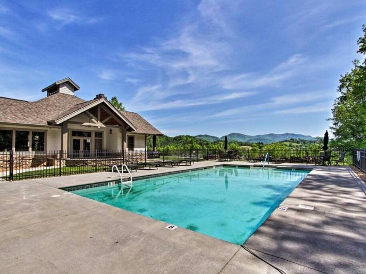Modern Cades Cove Condo W Community Pool Townsend Kültér fotó